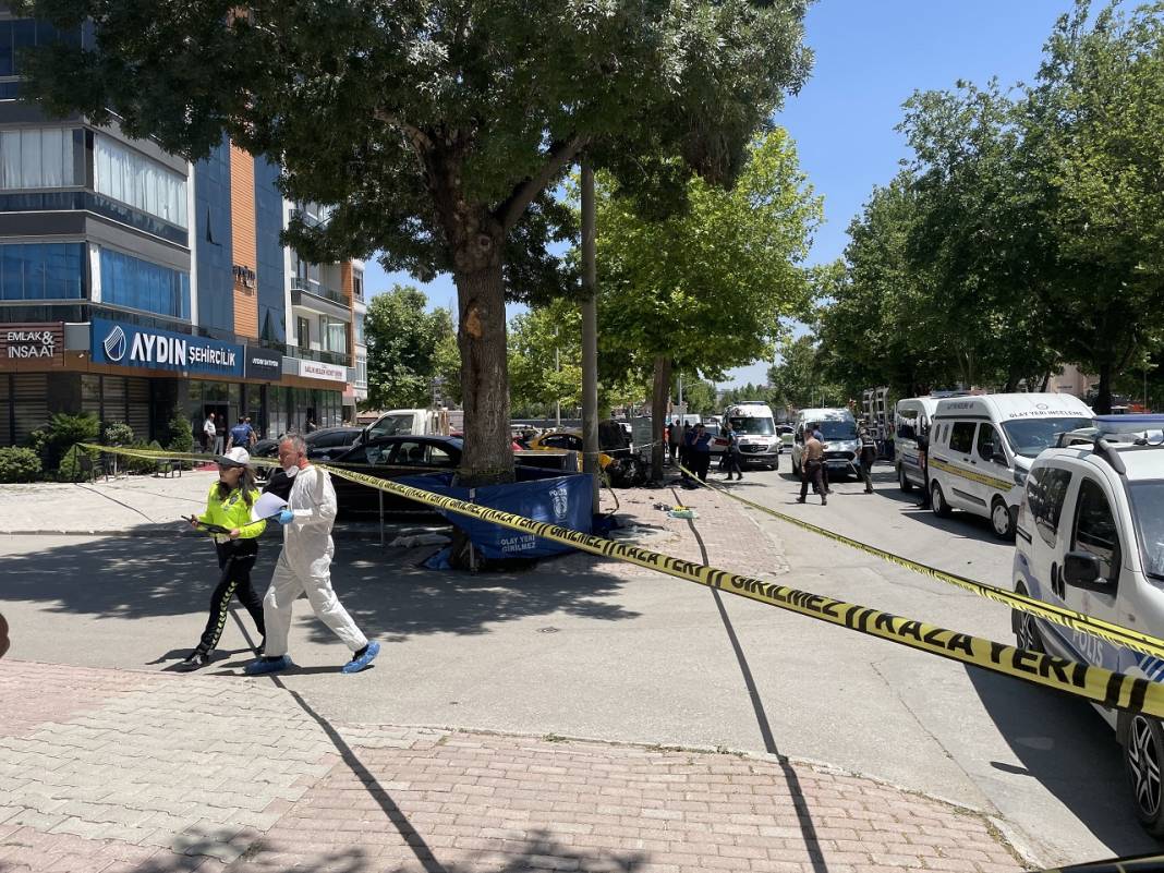 Konya merkezde feci kaza! Ticari taksi anne ve kızını ezdi, 2 ölü 2